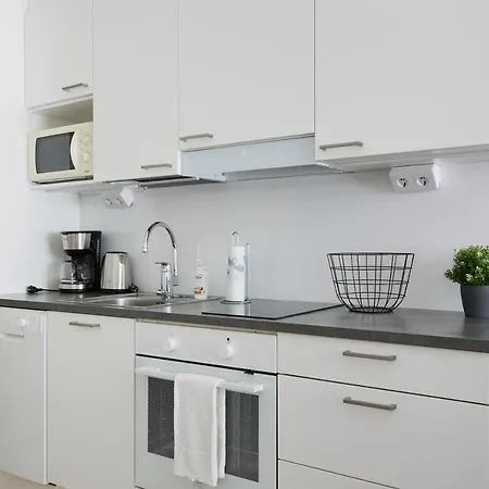 New W/wifi & Car Park Apartment Turku
